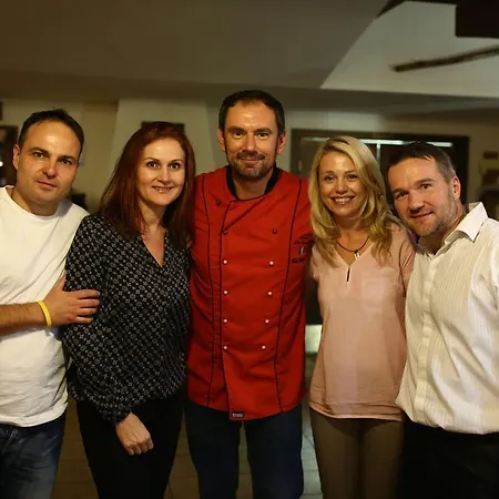 Отель Selsky Dvur 3*