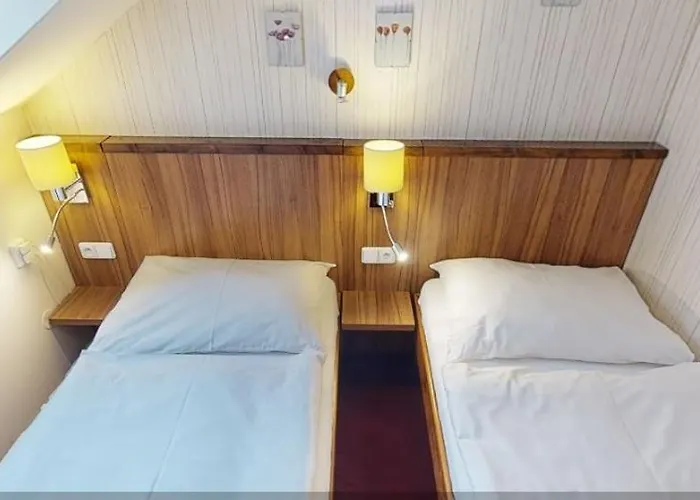 Selsky Dvur 3*